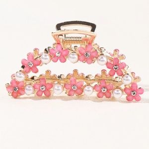 Pearl & Flower Decor Hair Claw